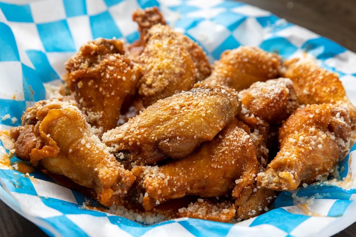 Hot Garlic Parmesano Wings